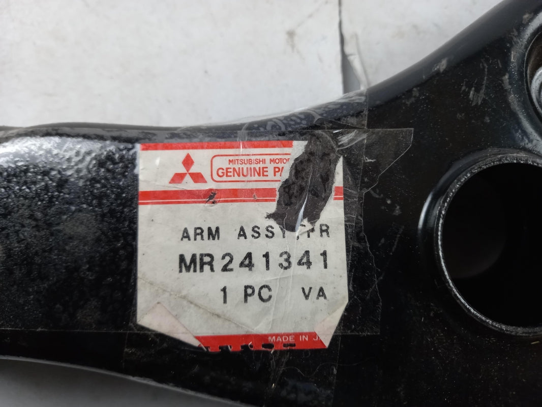 Original OE MITSUBISHI Querlenker MR241341