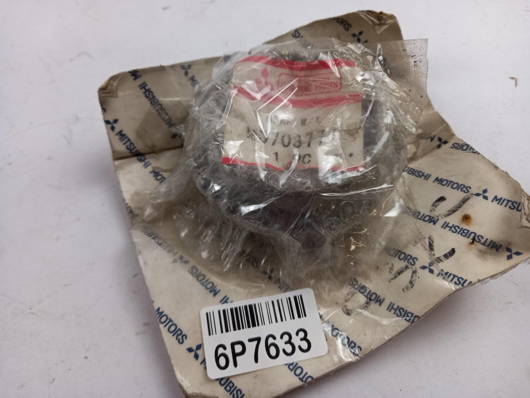 Original MITSUBISHI Space Gear L200 Delica L400 Getriebe Zahnrad 3-Gang MD703777