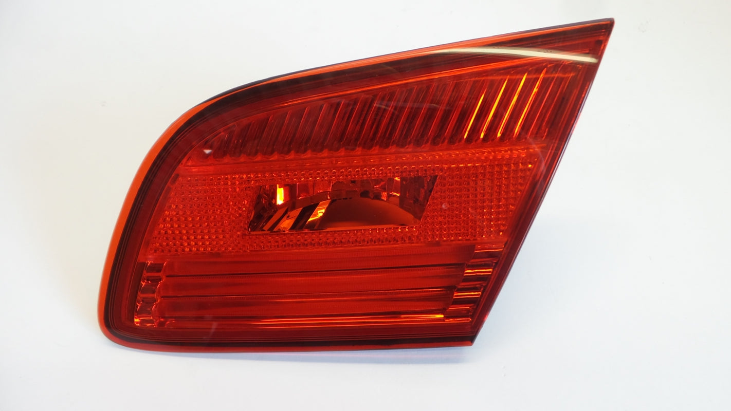 Original BMW 3' E93 Heckleuchte Rücklicht innen rechts 63217162304