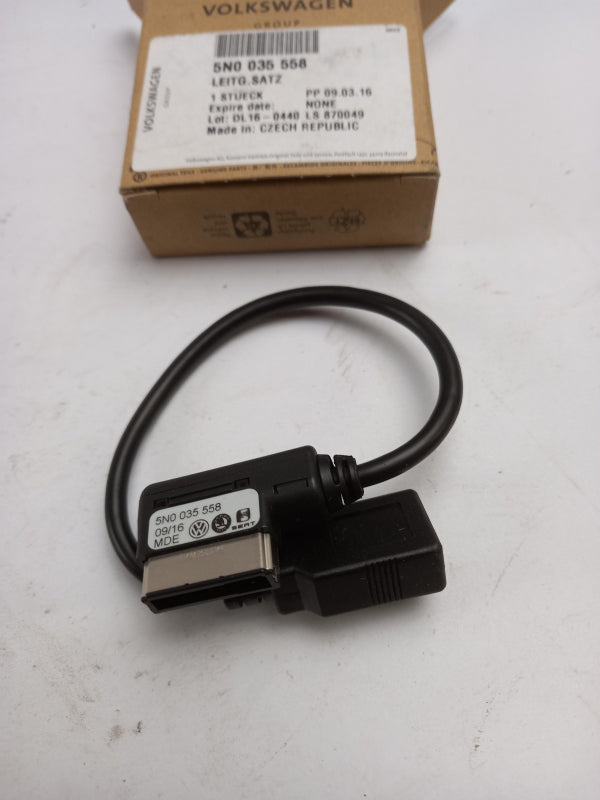 Original VW SEAT Adapter-Leitungssatz für Multimediainterfacebox MDI 5N0035558