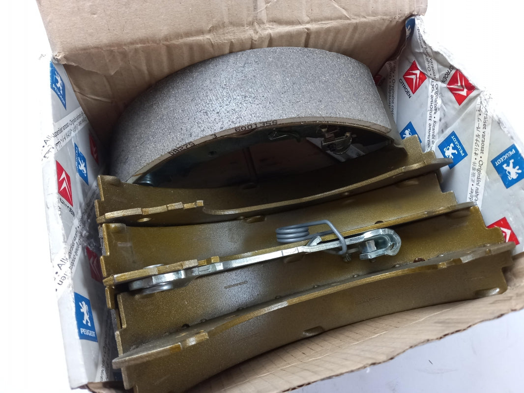 Original OE Peugeot Bremsbackensatz 4241L2