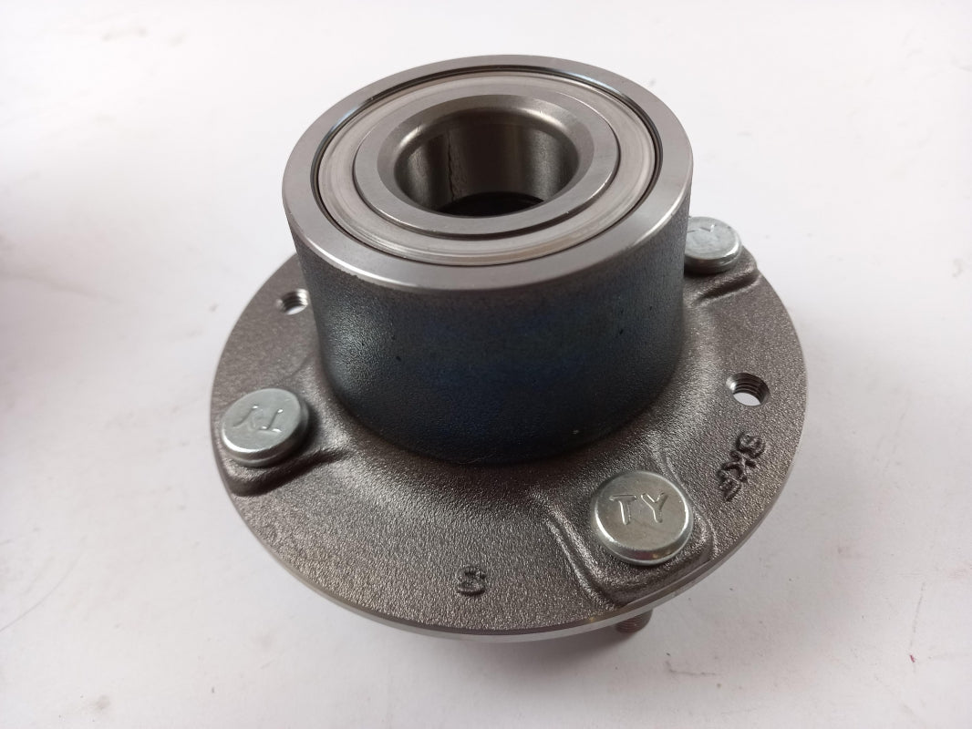 Original OE HYUNDAI/KIA Radnabe 0K9A326150