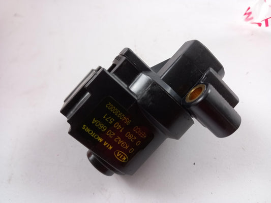 Original OE HYUNDAI/KIA Luftversorgung Leerlaufregelventil 0K9A220660A