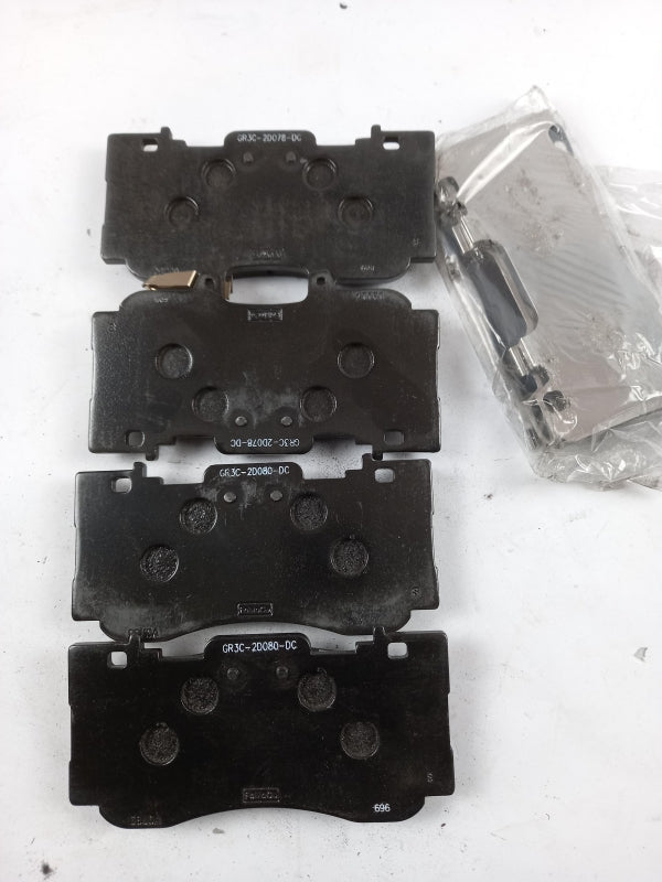Original FORD Mustang MK6 2015 > Bremsbelag Set Vorne 2044140