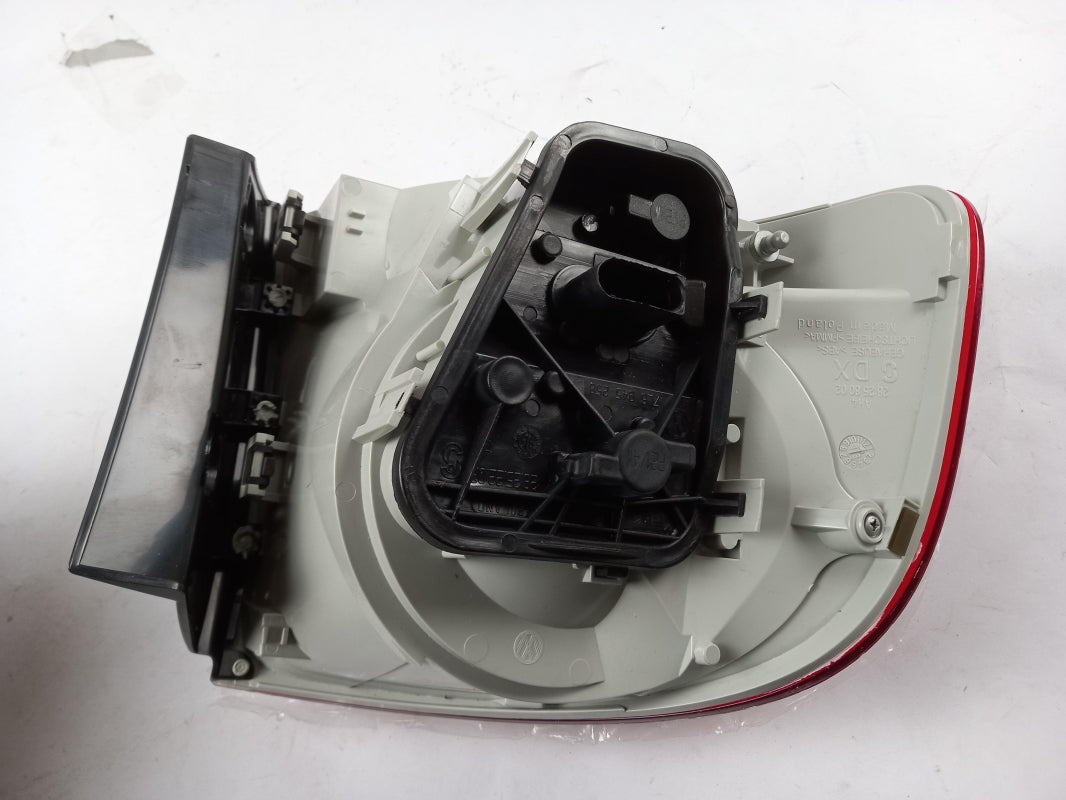 Original VW Touareg 2003-2007 Heckleuchte rechts 7L6945096P