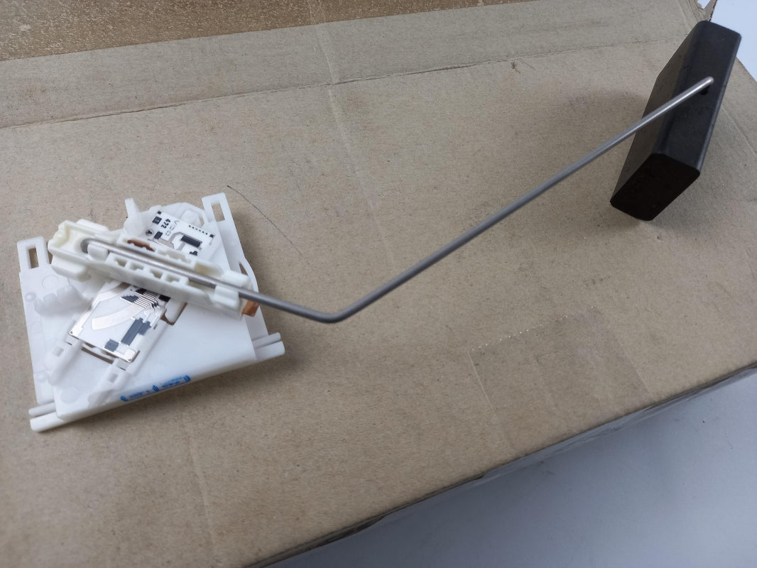 Original OE Volkswagen Kraftstoffvorrat Sensor 1J0919673K