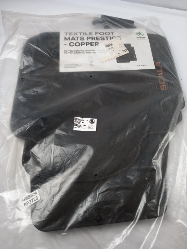 Original OE Volkswagen Fußmattensatz 657061270B