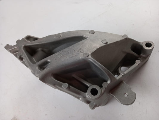 Original VW Crafter SC SZ 2017> Motoraufhängung Halter 04L199207G