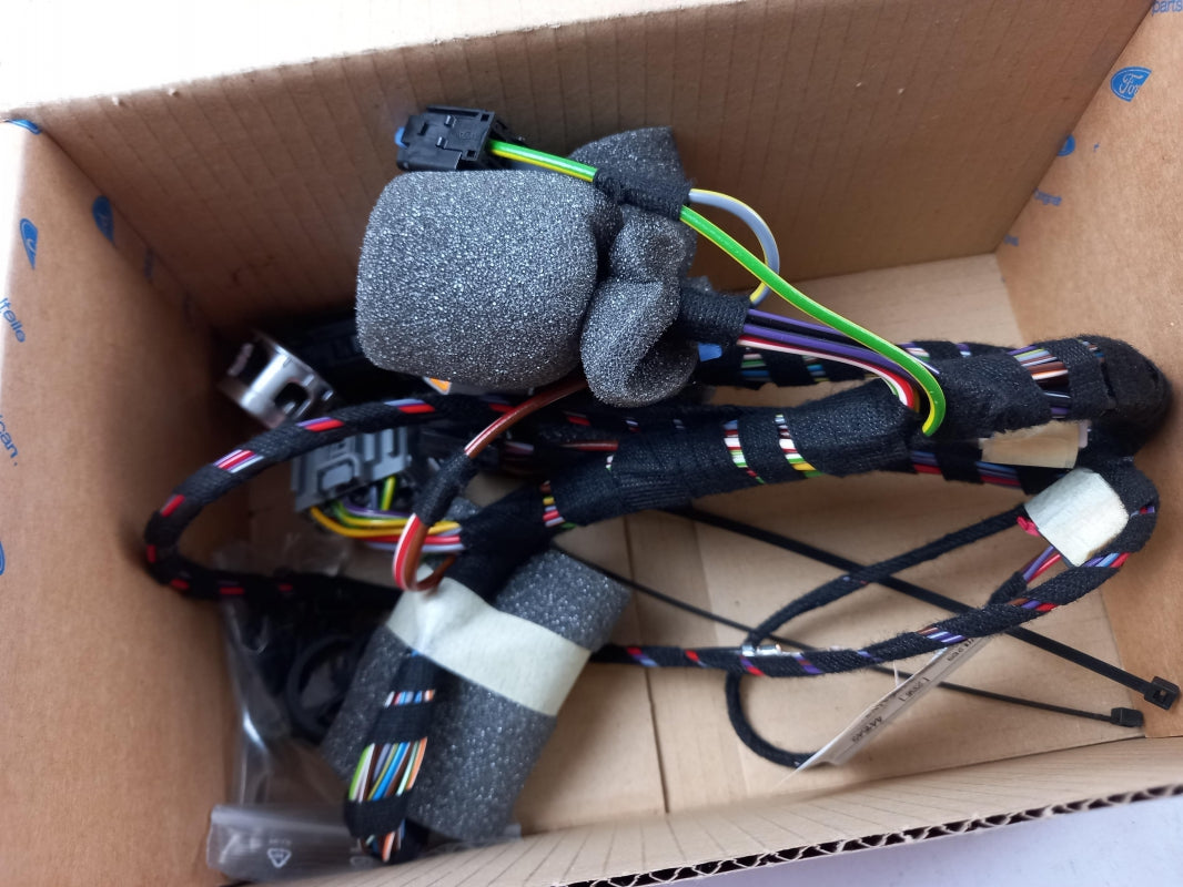 Original OE FORD trailer hitch electrical kit 1884617 