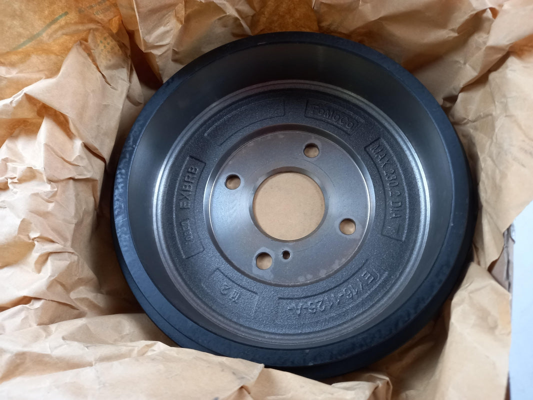 Original OE FORD brake drum 1833868 