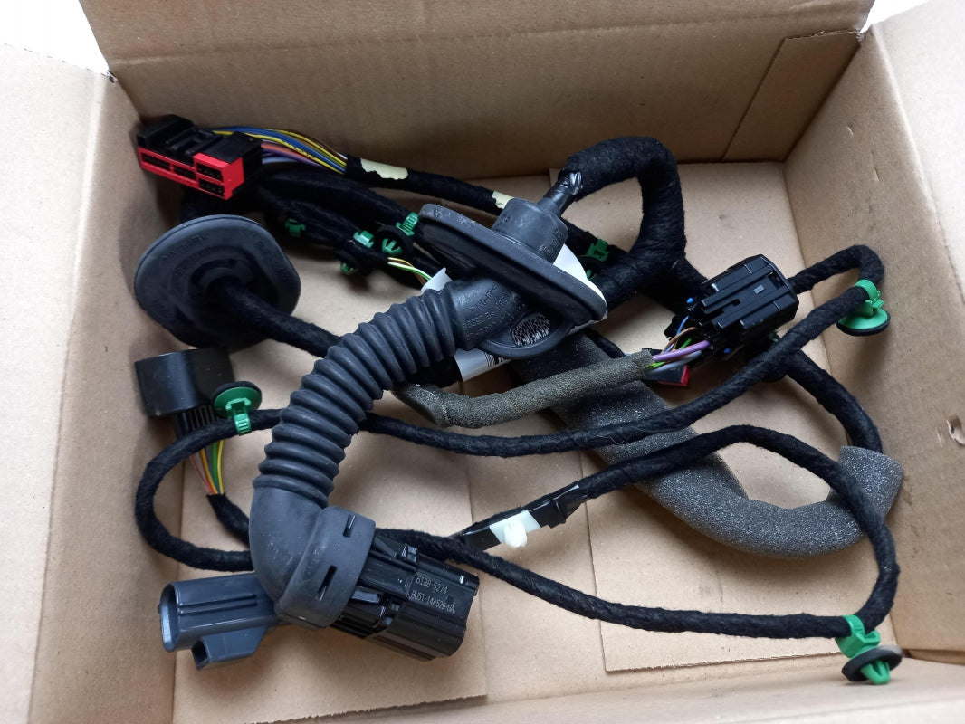 Original OE FORD wiring harness 2077386 