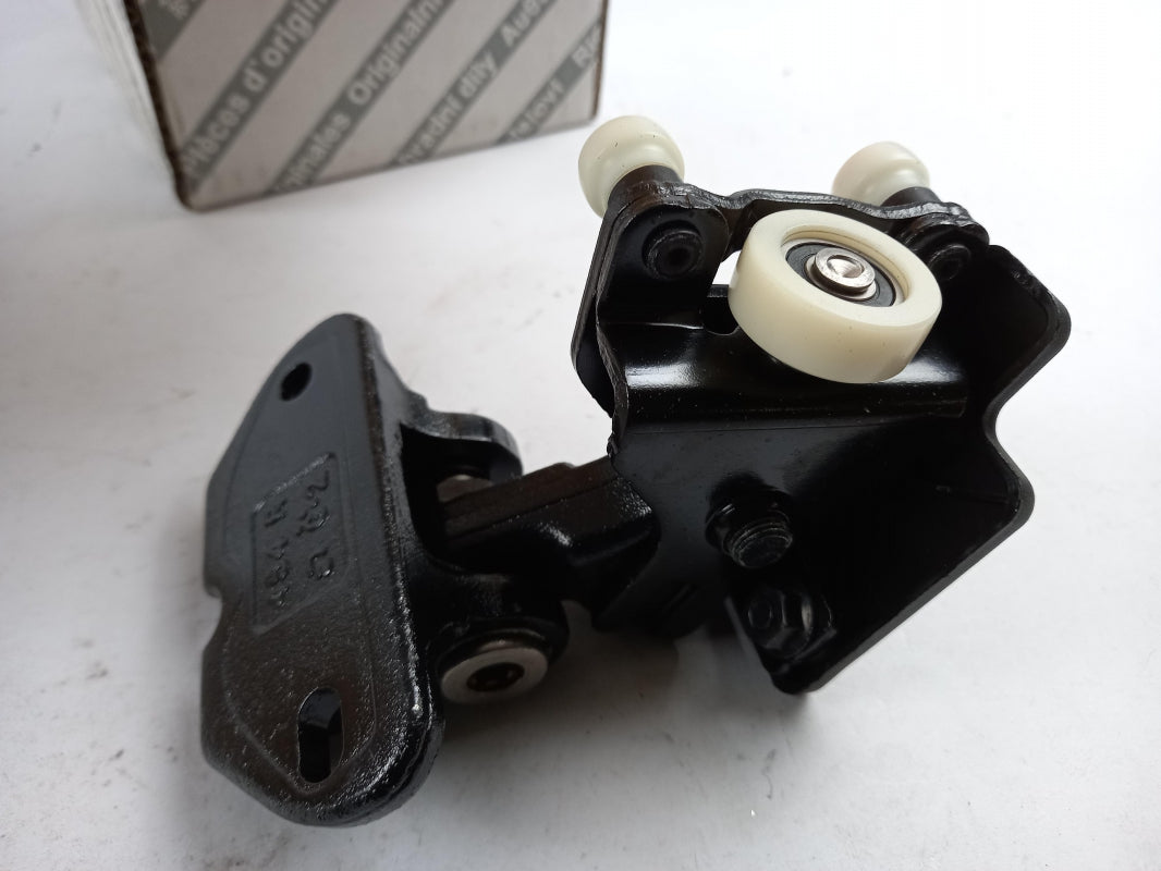 Original FIAT Ducato sliding door roller guide 53347745
