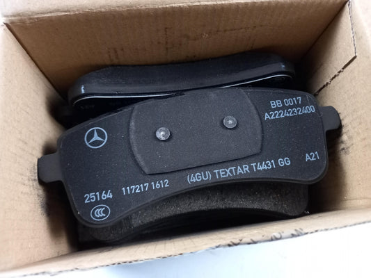 Original MERCEDES-BENZ W205 W222 R231 Bremsbeläge Satz Hinten A0004204004