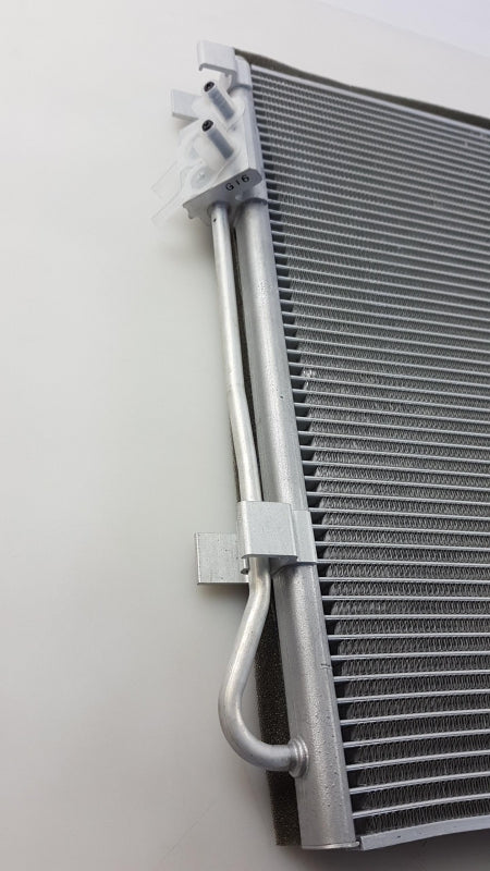 Original OE HYUNDAI/KIA Klimakondensator 976061R000