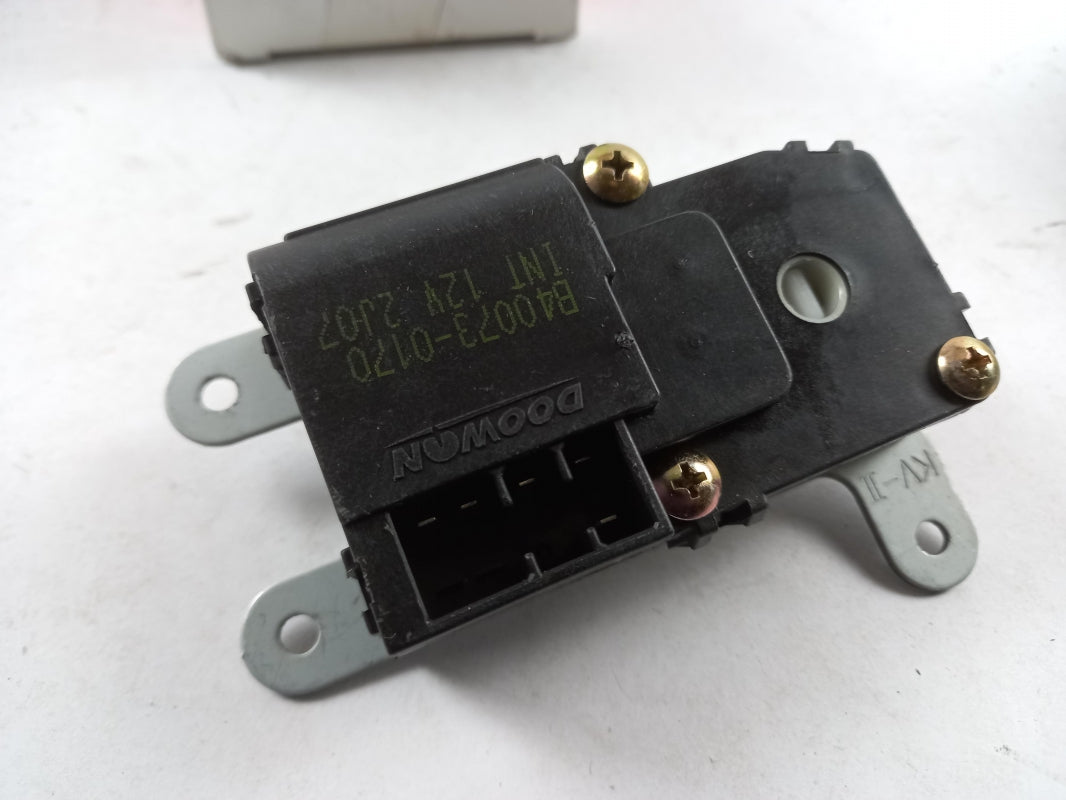 Original OE HYUNDAI/KIA Mischklappen Stellelement 0K55261C05