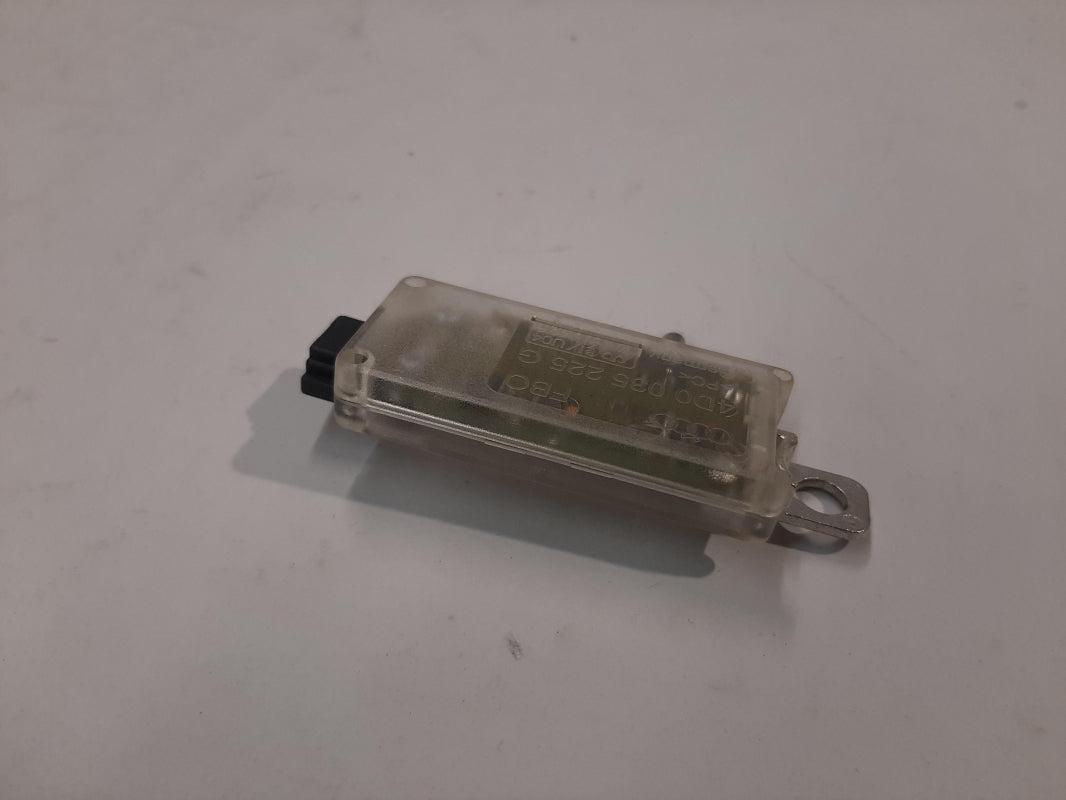 Original OE Volkswagen Verstärker 4D0035225G