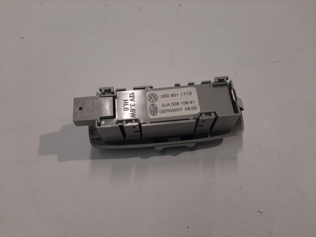 Original VW Passat 3B SKODA Superb 3U Innenleuchte perlgrau links 3B0951171DY20