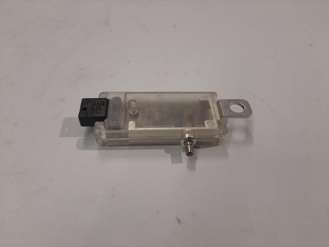 Original OE Volkswagen Verstärker 4D0035225G