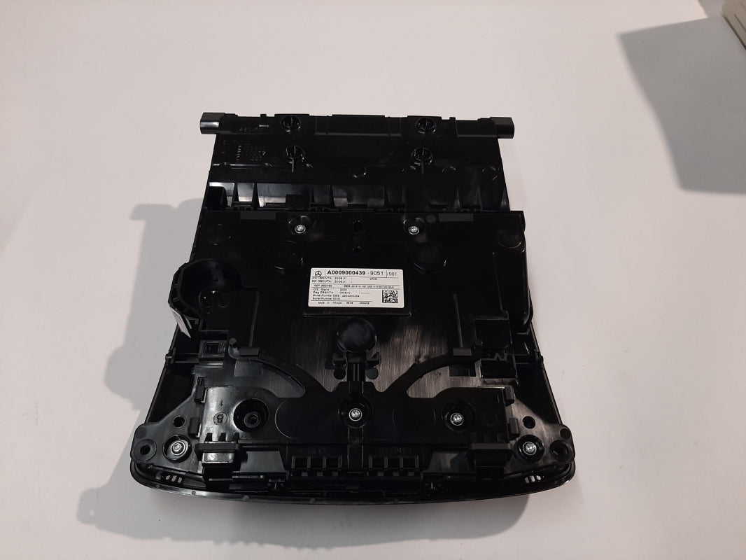 Original MERCEDES-BENZ CLA-Klasse C118 Innenleuchte A00090004399051