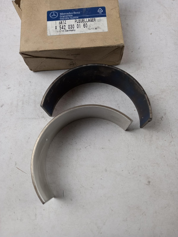 Original MERCEDES-BENZ Actros Axor connecting rod bearing A5420300160 