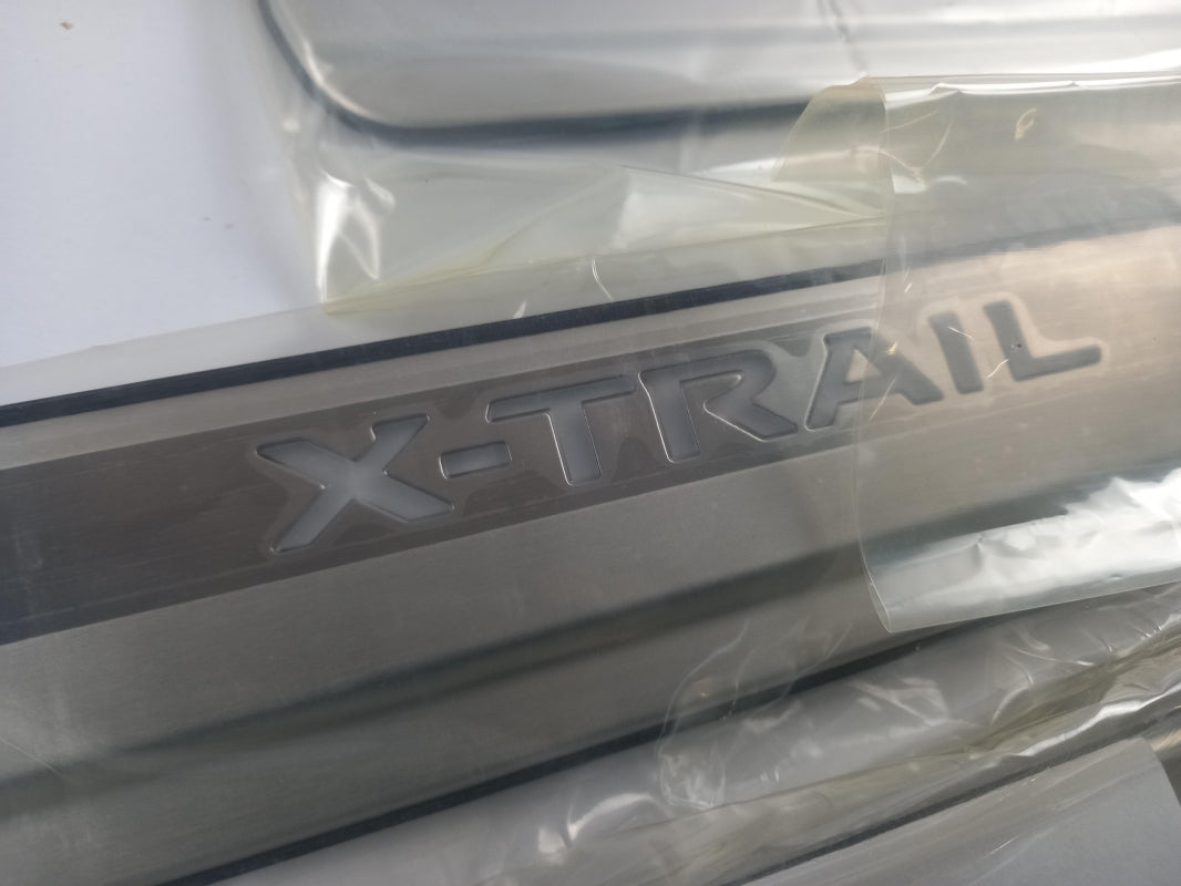Original NISSAN X-Trail (T32) 13-21 Einstiegsleisten Satz Beleuchtet G69504CB0A