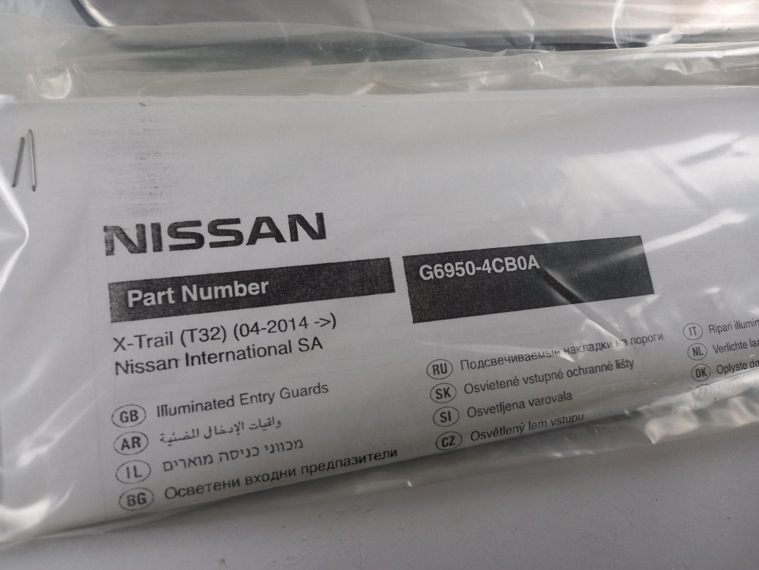 Original NISSAN X-Trail (T32) 13-21 Einstiegsleisten Satz Beleuchtet G69504CB0A