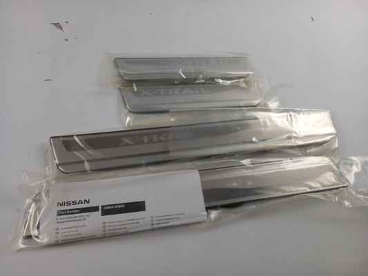 Original NISSAN X-Trail (T32) 13-21 Einstiegsleisten Satz Beleuchtet G69504CB0A