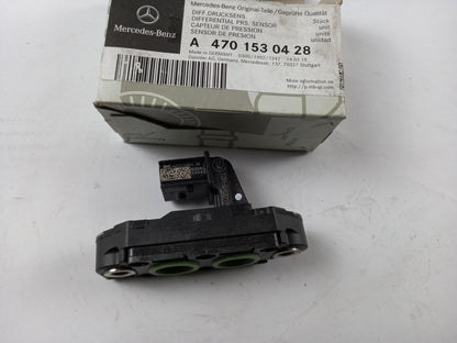 Original OE MERCEDES-BENZ Sensor A4701530428