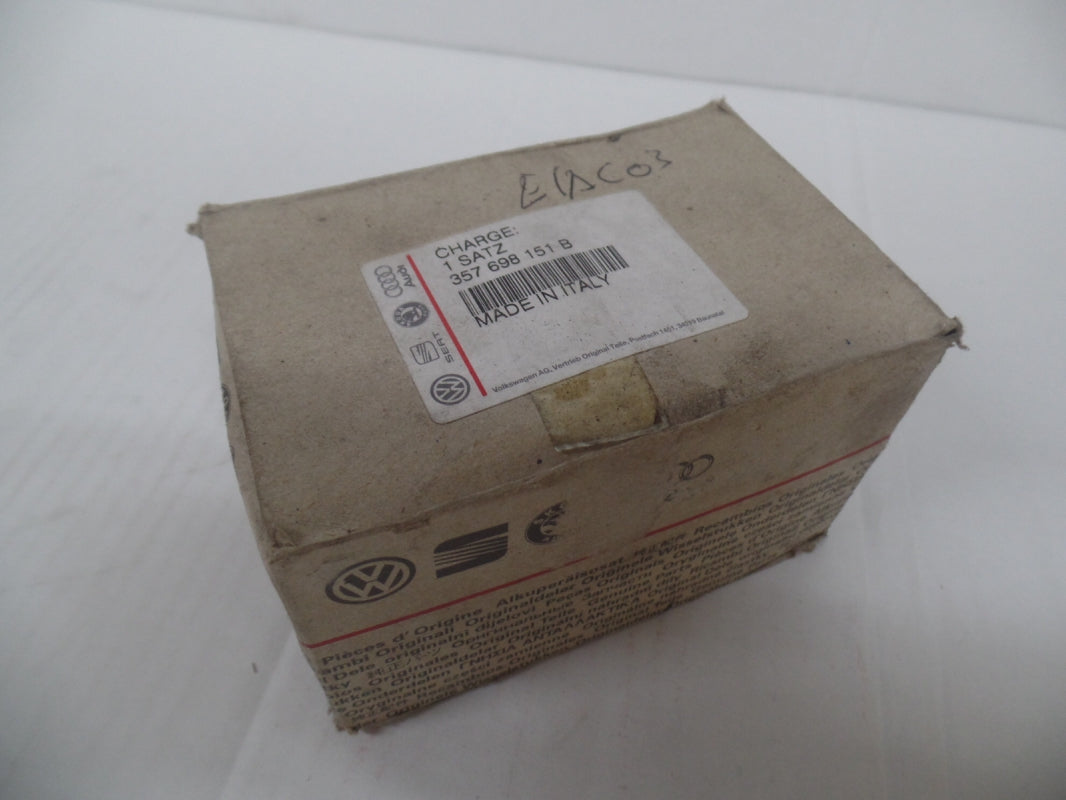 Original VW Caddy Mk2 Golf Mk3 Passat B3 B4 Vento Bremsbeläge vorne 357698151B