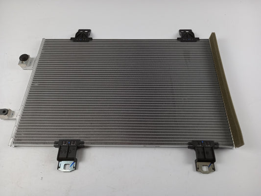 Original MAZDA 2 CX-3 Klimakondensator D11R61480A