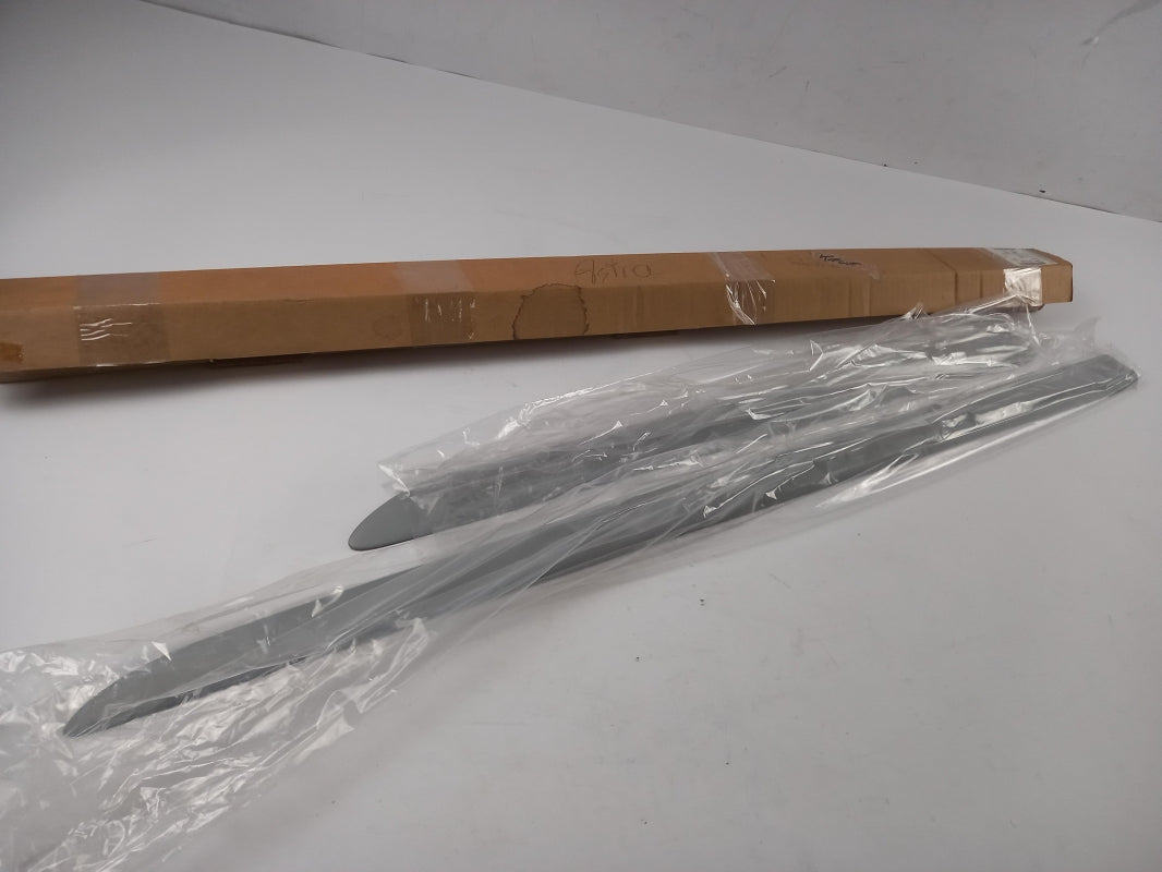 Original OE OPEL door trim set 13313209 