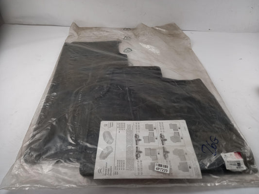 Original OE Peugeot Fußmattensatz 1613997280