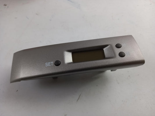 Original ISUZU D-Max 2007-2012 Armaturenbrett Uhr 8974073600