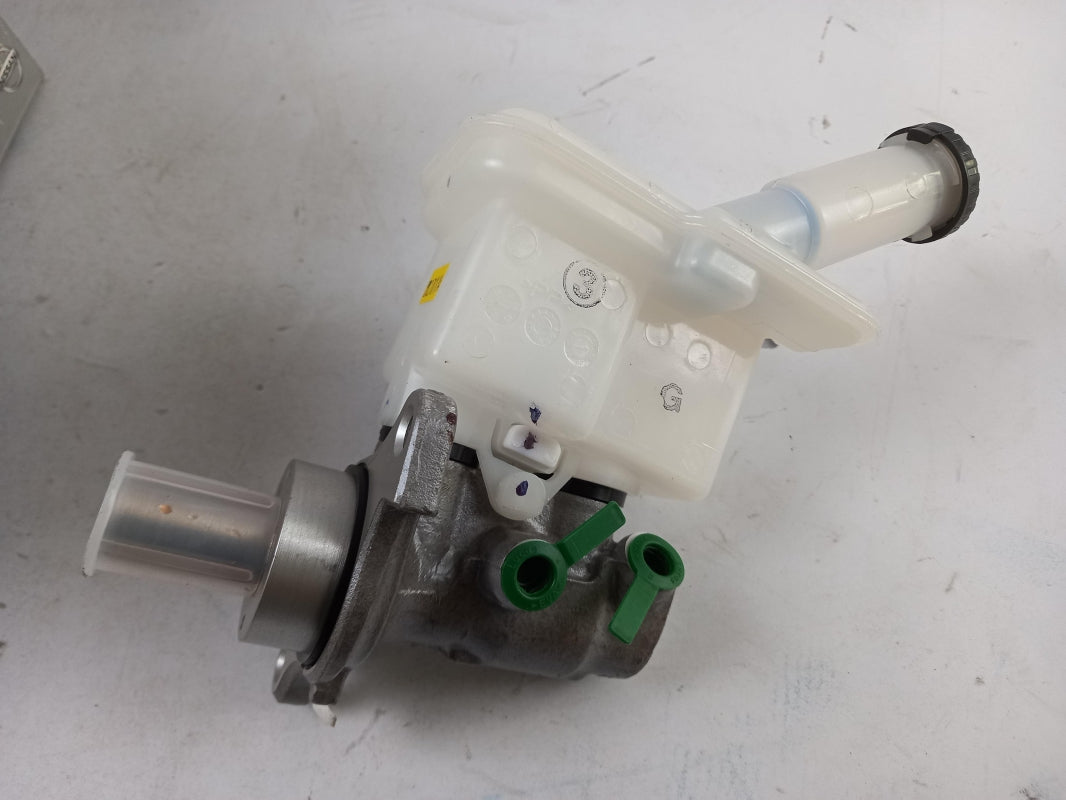 Original NISSAN Micra IV K13 Hauptbremszylinder D60101HB2B