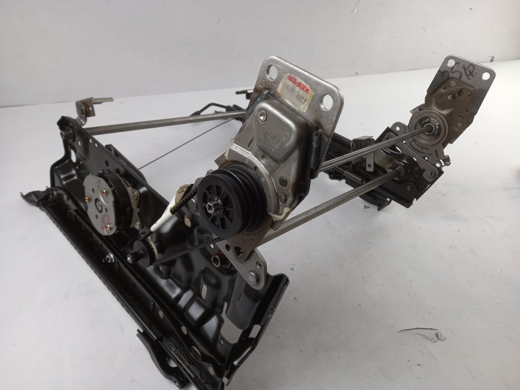 Original NISSAN Micra K12 Sitzversteller vorne links 87450AY062