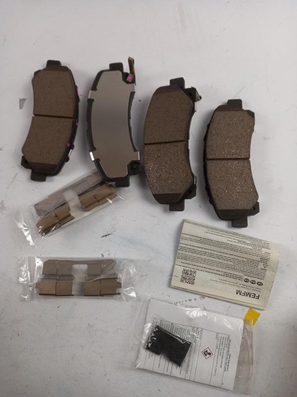 Original OE ISUZU Bremsbeläge 8976526220