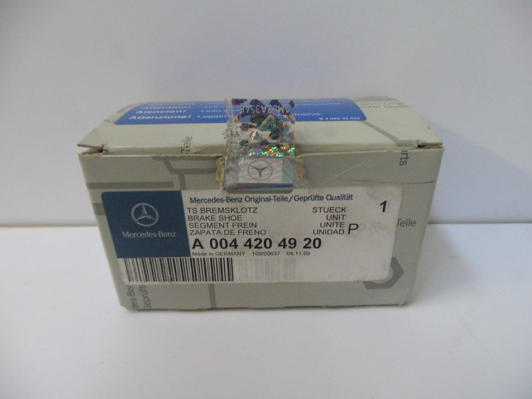 Original MERCEDES-BENZ C209 R171 R230 Bremsbeläge Bremsklötze hinten A0044204920