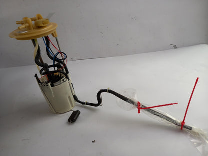 Original OE MERCEDES-BENZ Kraftstoff-Fördereinheit A9064703494