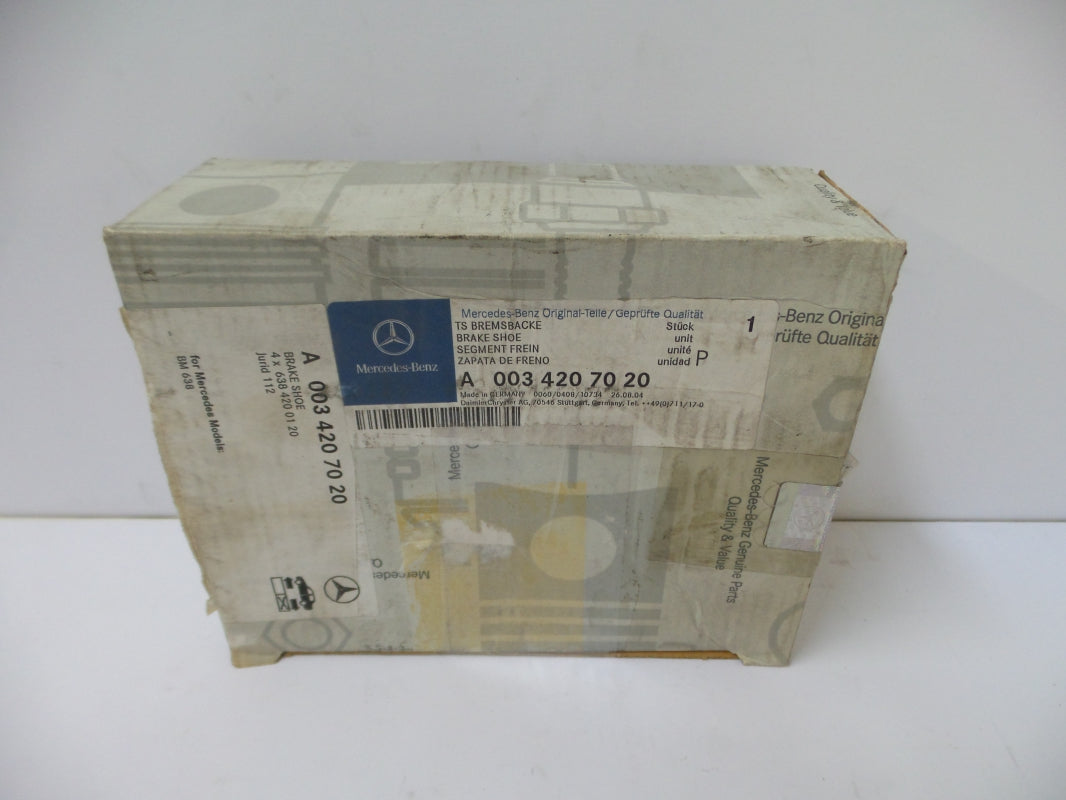 Original MERCEDES-BENZ W638 Bremsbackensatz Feststellbremse Hinten A0034207020