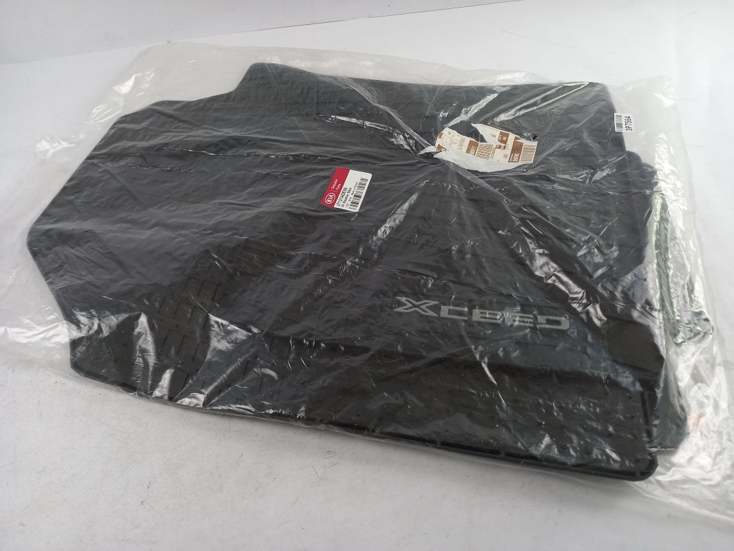 Original OE HYUNDAI/KIA Fußmattensatz J7131ADE50