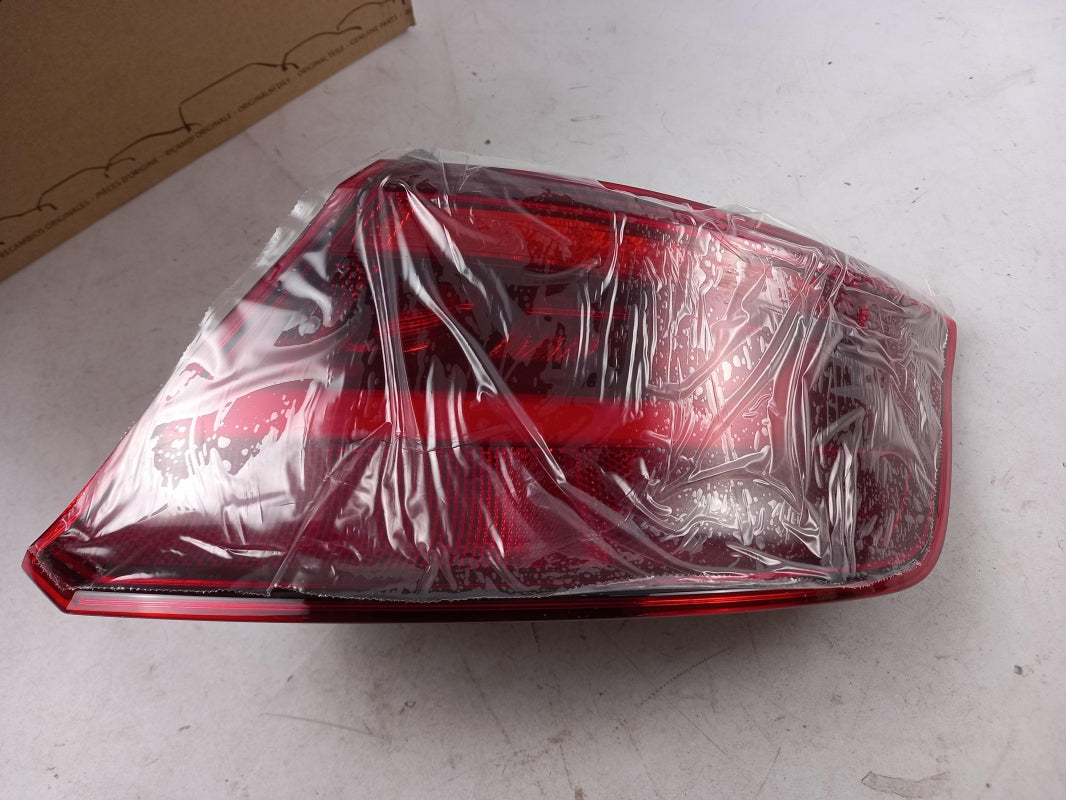 Original AUDI A3 III (2013-2016) Rückleuchte Heckleuchte Außen Rechts 8V4945096D