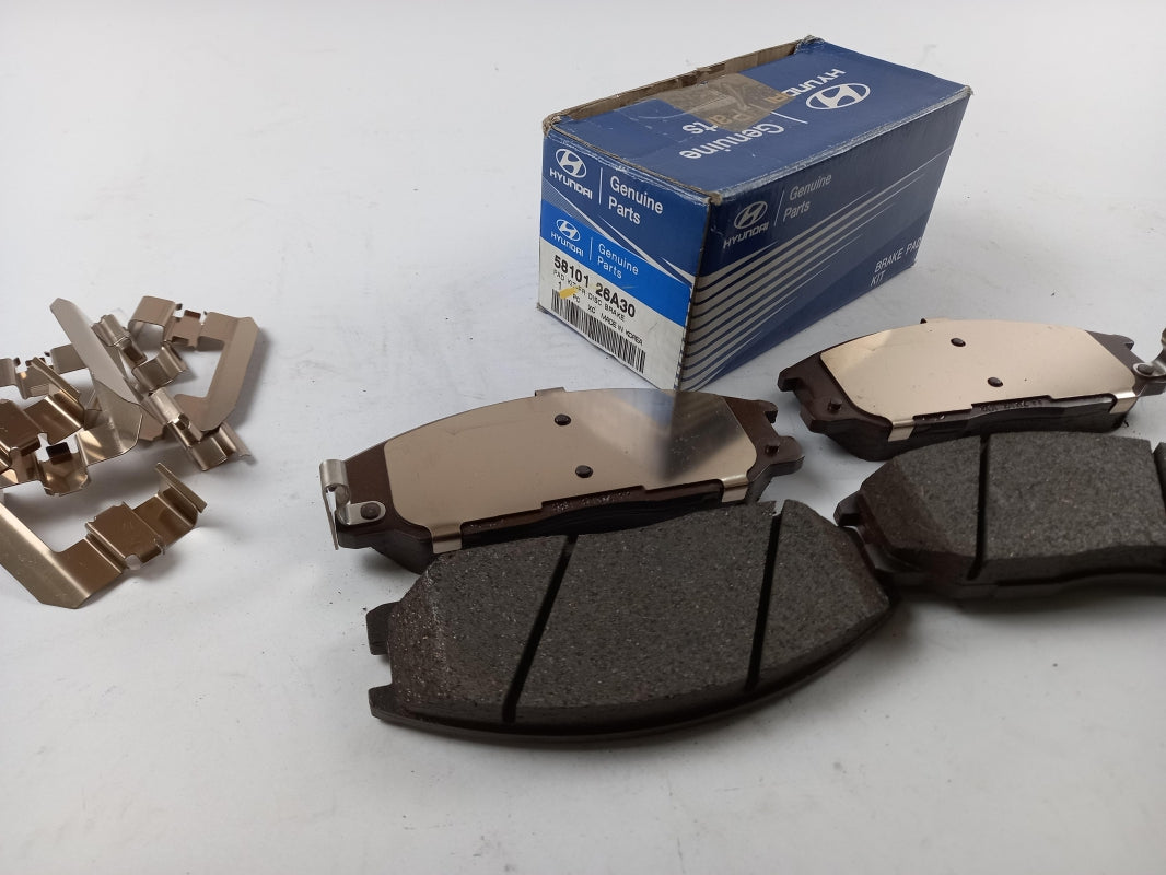 Original HYUNDAI Santa Fe I (2000) brake pads front 5810126A30 