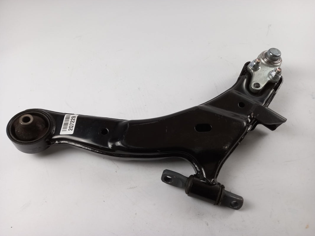 Original HYUNDAI Trajet Querlenker unten vorne rechts 545023A201