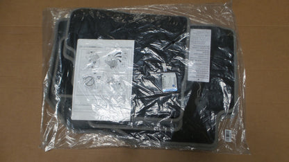 Original OPEL Karl Fußmattensatz 4-teilig Velour schwarz 42392343