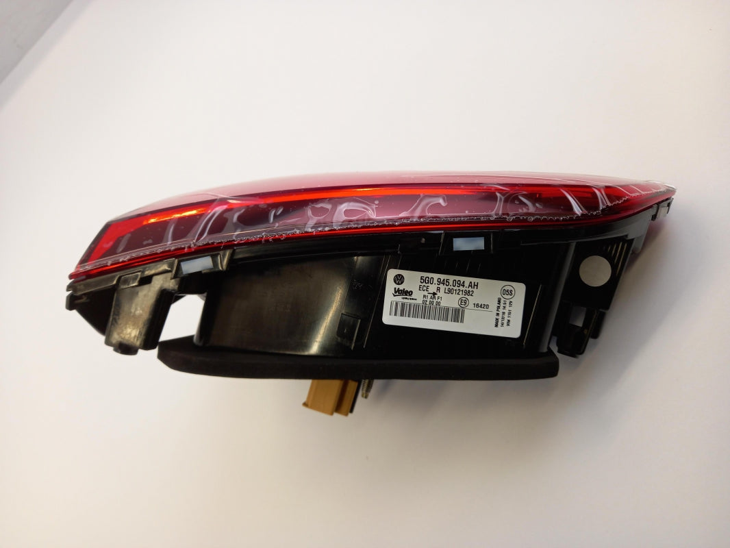 Original VW Golf 2015-2019 Rückleuchte Heckleuchte LED Innen Rechts 5G0945094AH