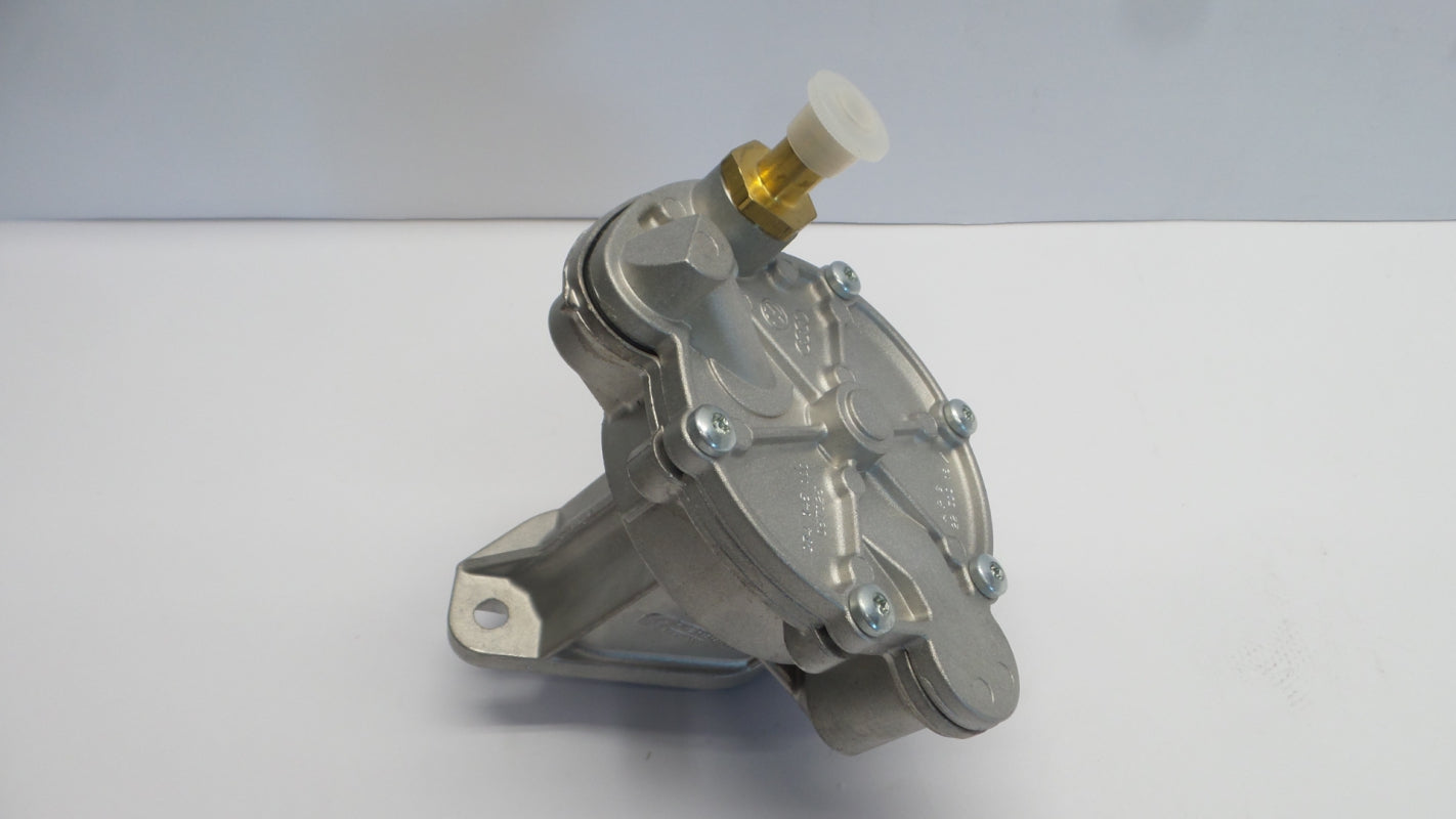 Original AUDI 100 A6 (C4) 2.5TDI Vakuumpumpe 074145100