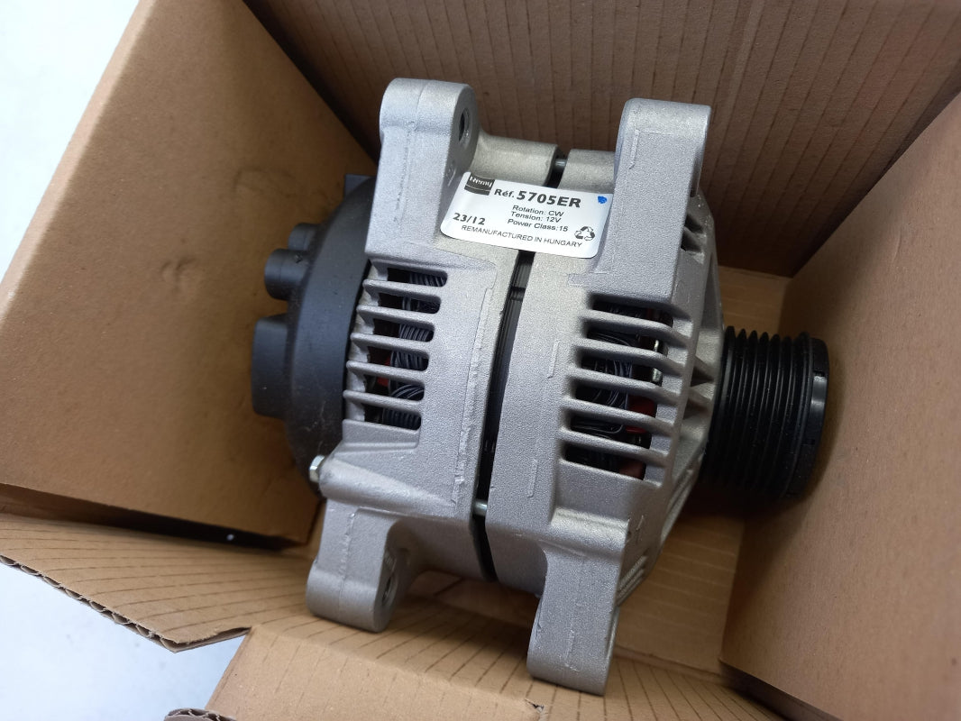 Original OE Peugeot Lichtmaschine 5705ER