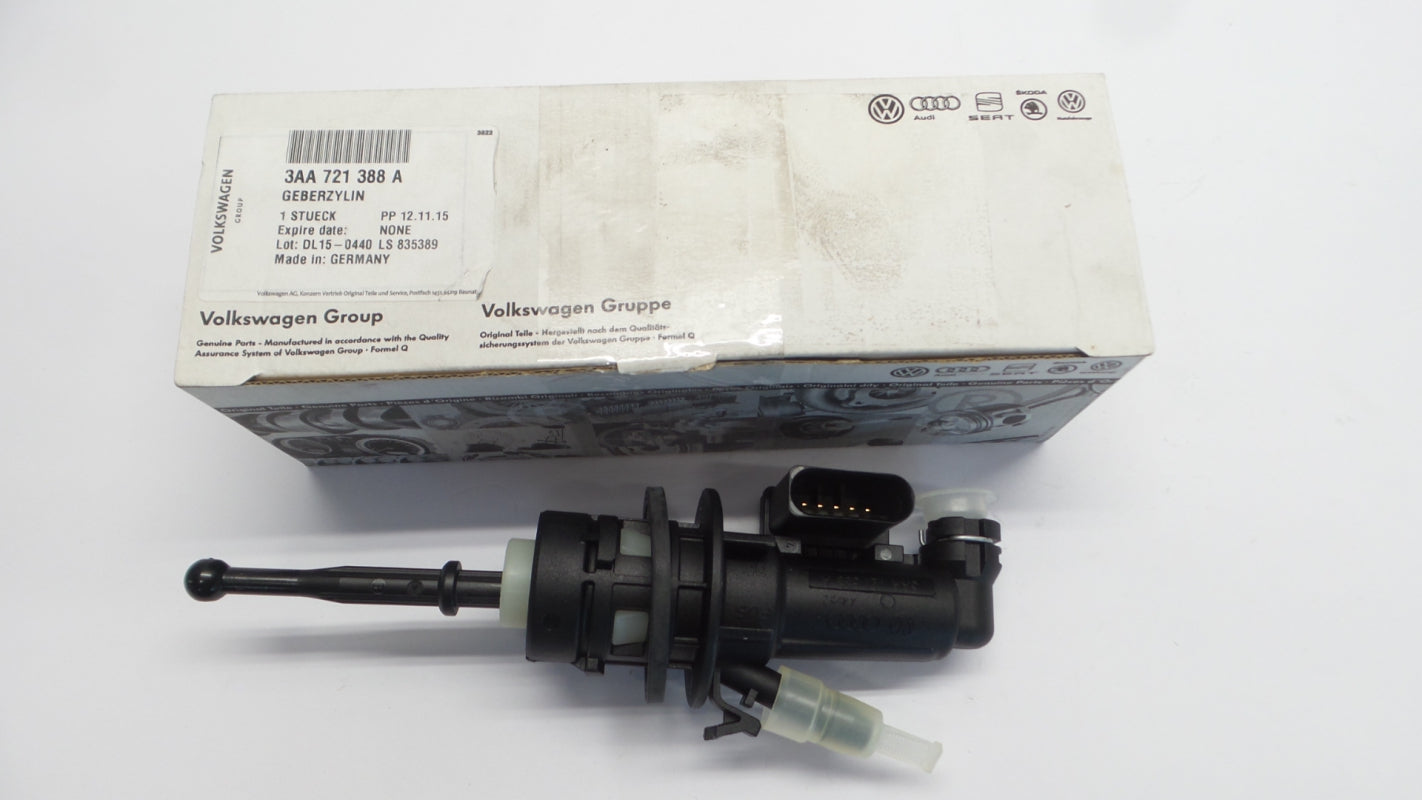 Original VW Passat B6 Kupplungsgeberzylinder 3AA721388A