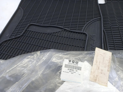 Original FIAT Fullback (2016-2019) Fußmattensatz Gummi Schwarz 71807545