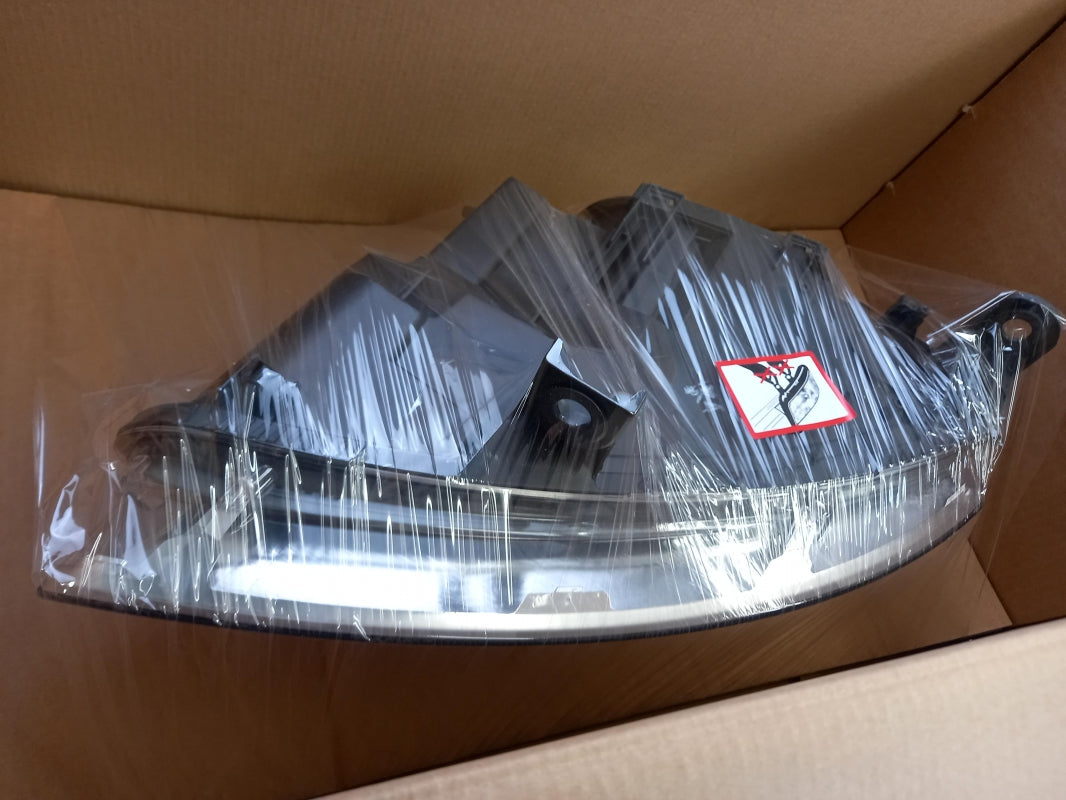 Original AUDI A6 Avant (04-08) Headlight Right 4F0941004DL 